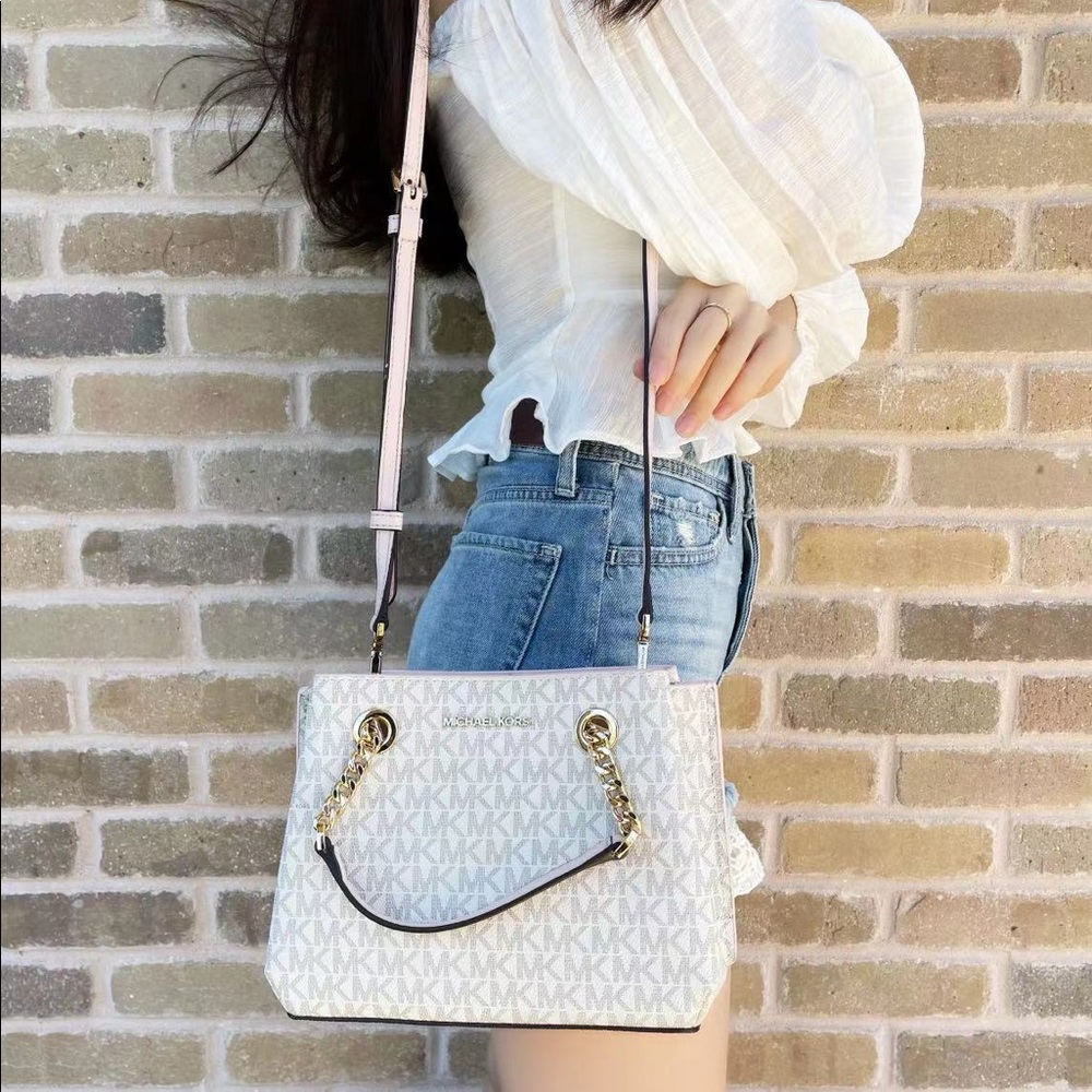 Gaby’sBags💕NWT Michael Kors Satchel & Crossbody